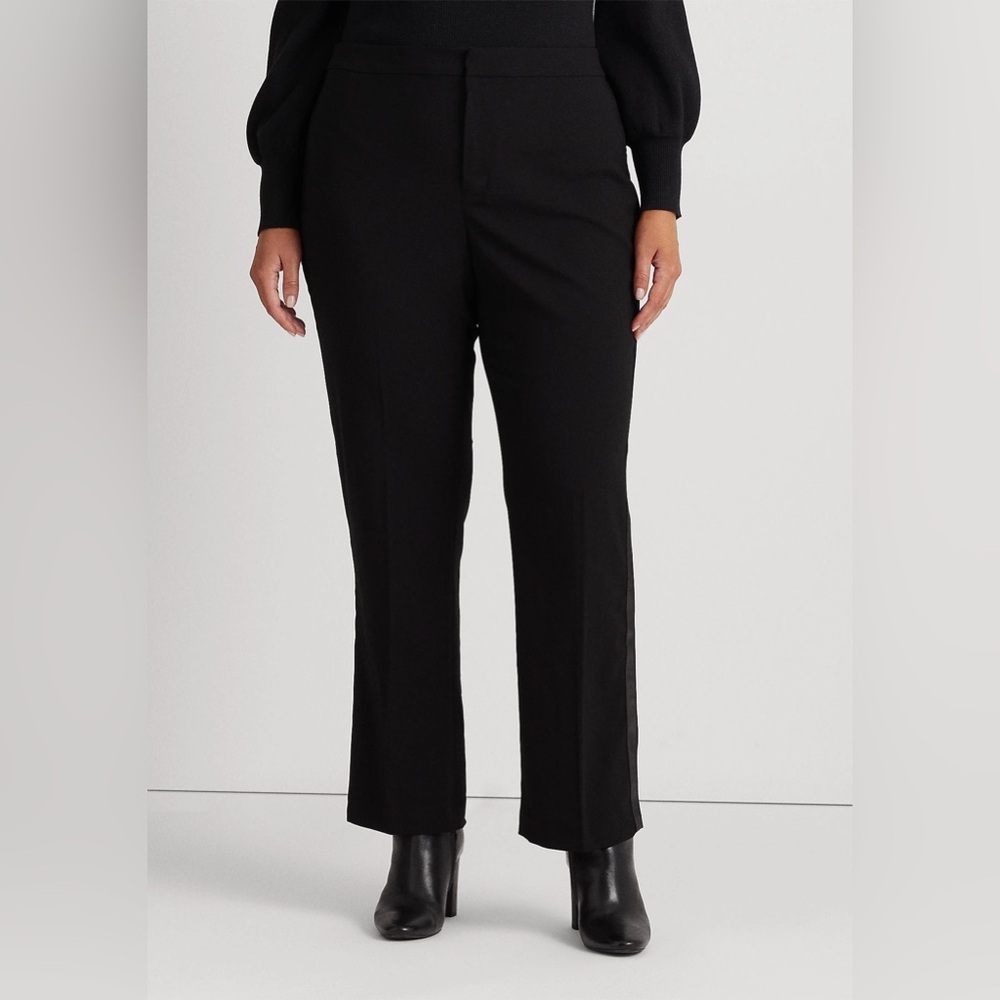 Lauren Ralph Lauren Adelle
Plus Size Stretch  Cropped Pants 16